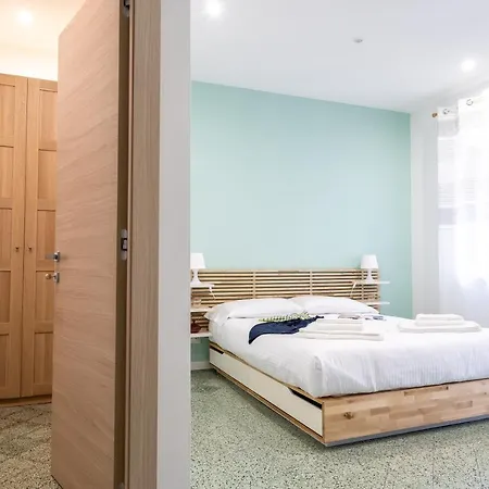 Via Venezia 32 House 페트랄리아소타나