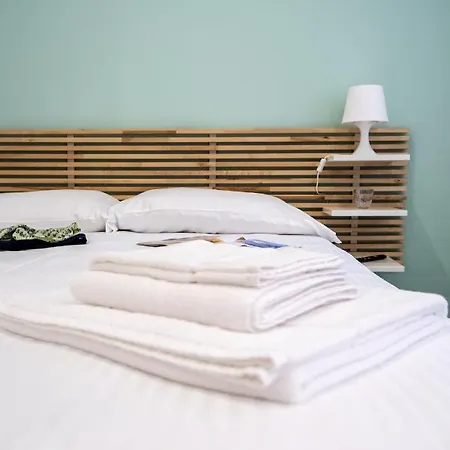 Via Venezia 32 House * 페트랄리아소타나