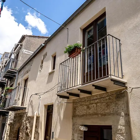 Via Venezia 32 House